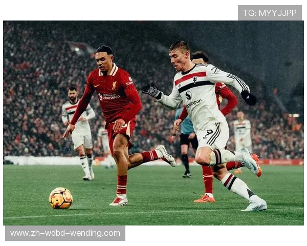 英超与意甲球队风格大对比:进攻与防守的两种哲学 英超与意甲球队风格大对比:进攻与防守的两种哲学